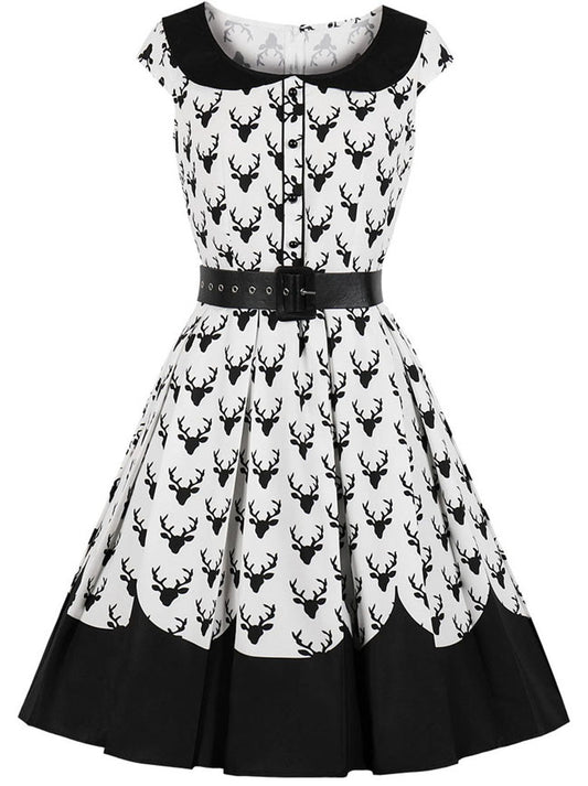 Lovely Peter Pan Collar Reindeer Printed Pleated Dress with Belt Main View